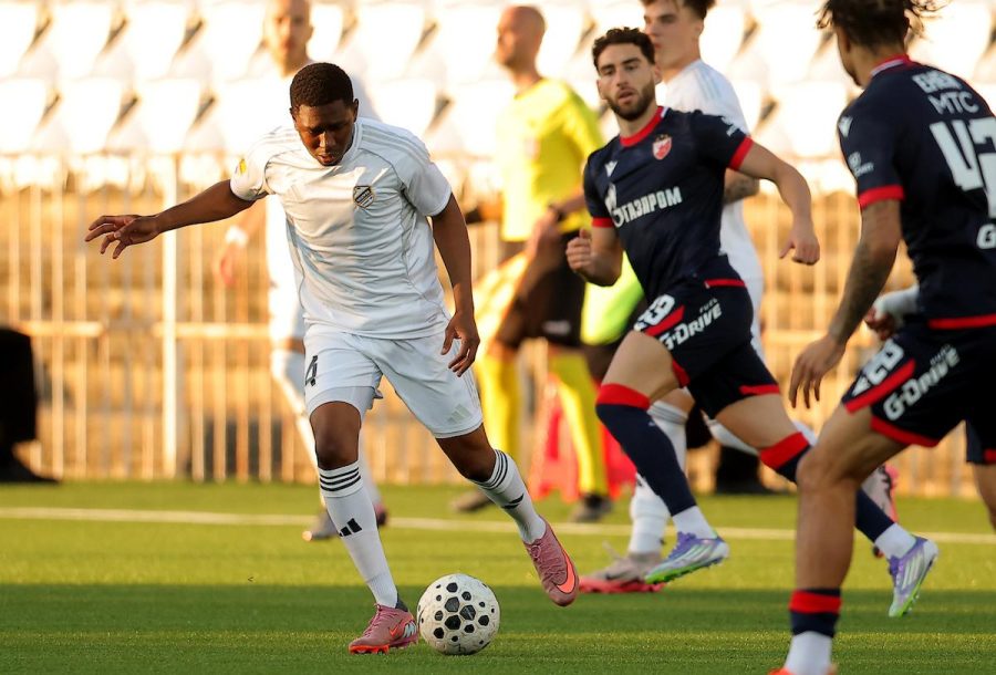Marko Di Vajo na Banovom brdu: MaxBet Sport otkriva koja je dva fudbalera snimao (FOTO)