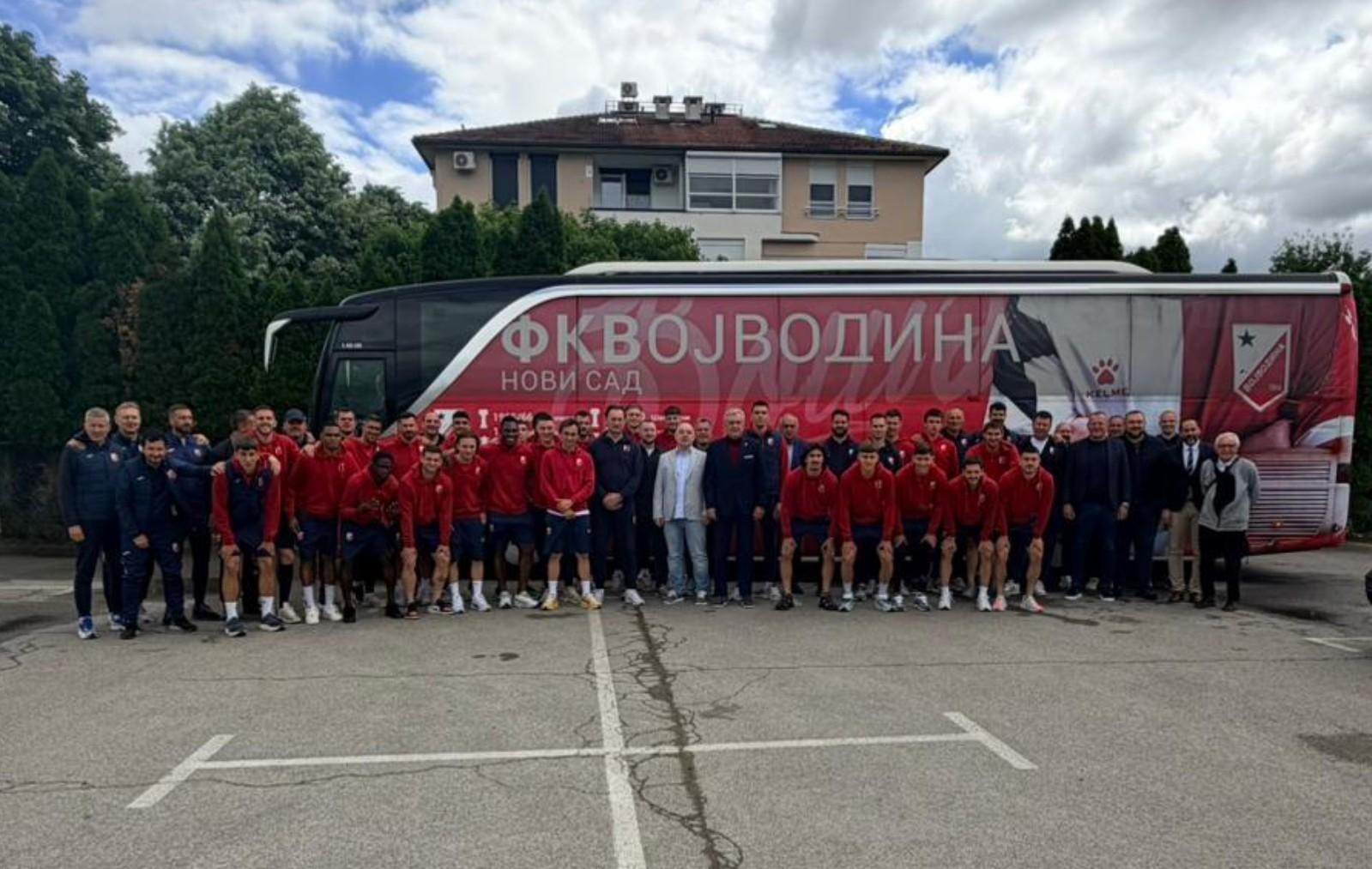Sve za trofej: Posle navijača, UO Vojvodine ispratio igrače na finalnu bitku