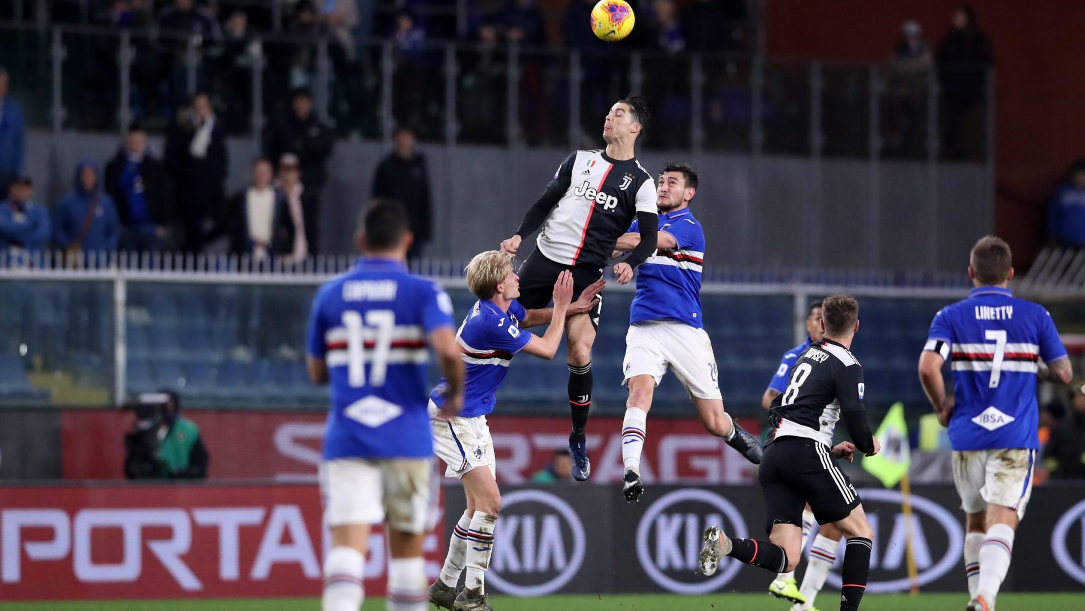 Jedan Ronaldov gol već godinama deli navijače: Da li je zaista najbolji udarac glavom u istoriji? (VIDEO)
