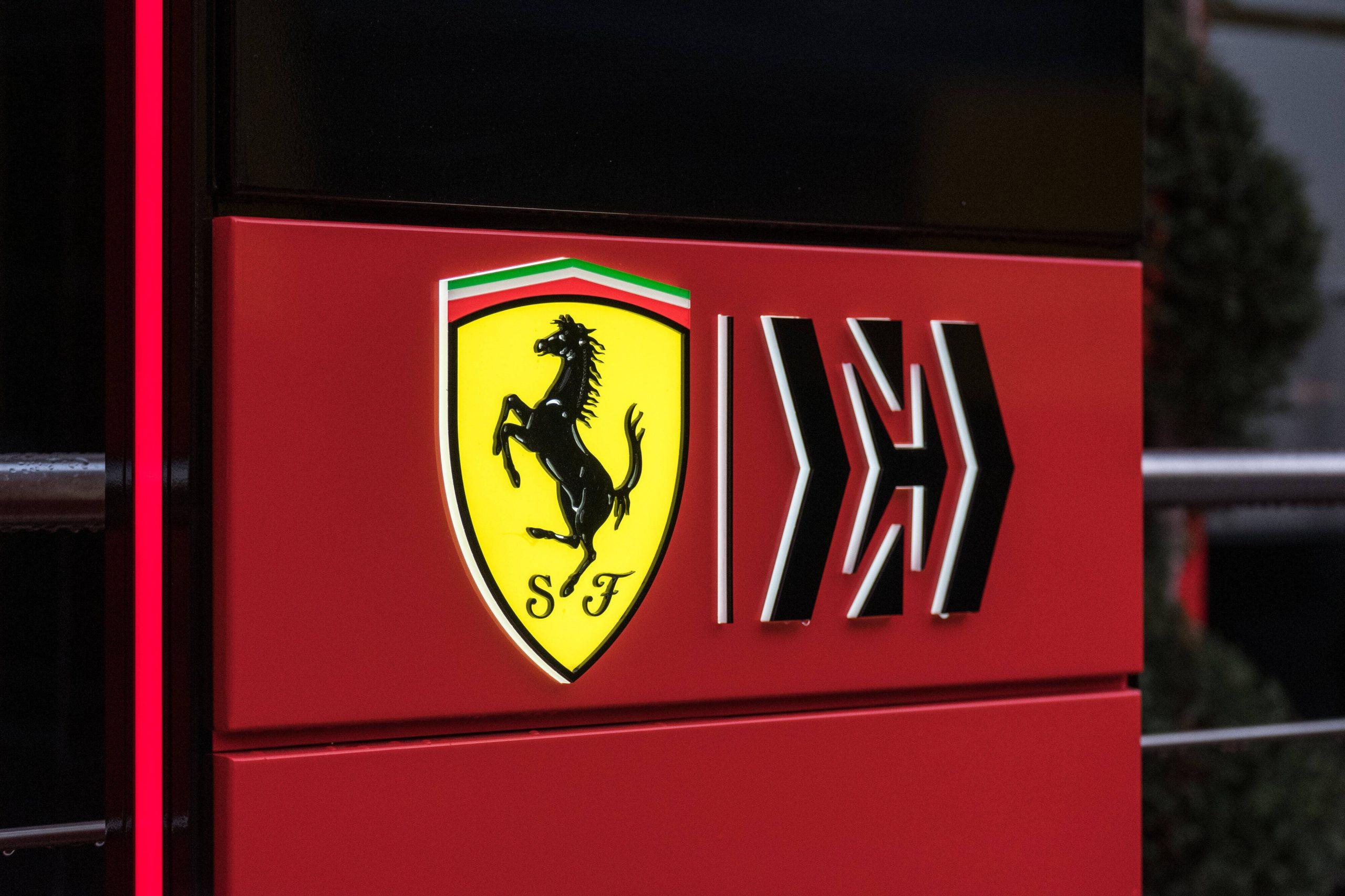 Hamilton najbrži u Monaku! Ferari diktira tempo pred kvalifikacije