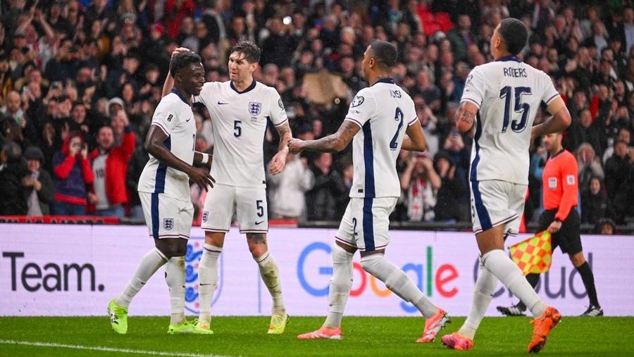 Engleski fudbaleri prete da se na Mundijalu neće rukovati sa bivšim igračem Arsenala
