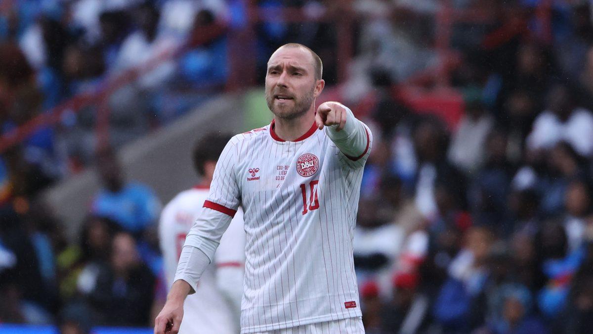 Kristijan Eriksen ponovo kolabirao na terenu! Oglasio se FS Danske (VIDEO)